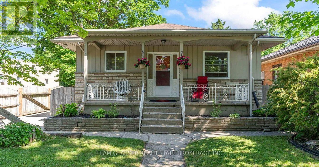 Lower - 378 Grey Street Property Photo 1