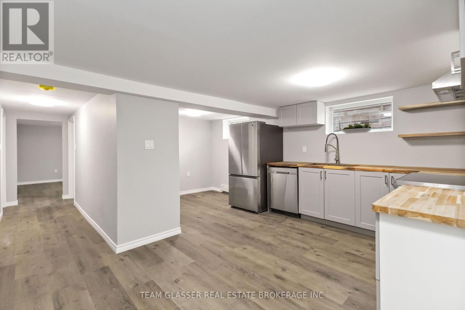 Lower - 378 Grey Street Property Photo 6