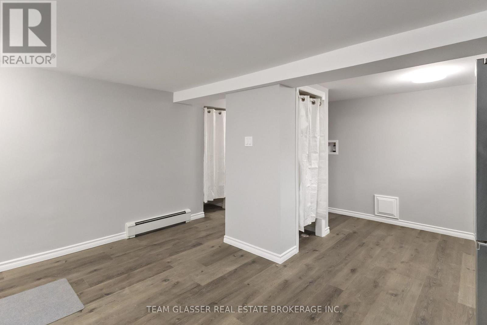 Lower - 378 Grey Street Property Photo 8