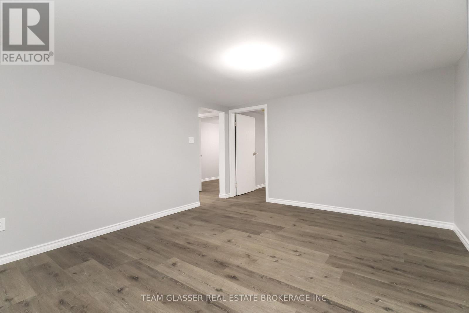 Lower - 378 Grey Street Property Photo 19