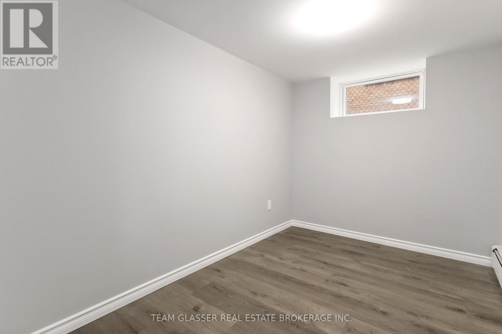 Lower - 378 Grey Street Property Photo 20