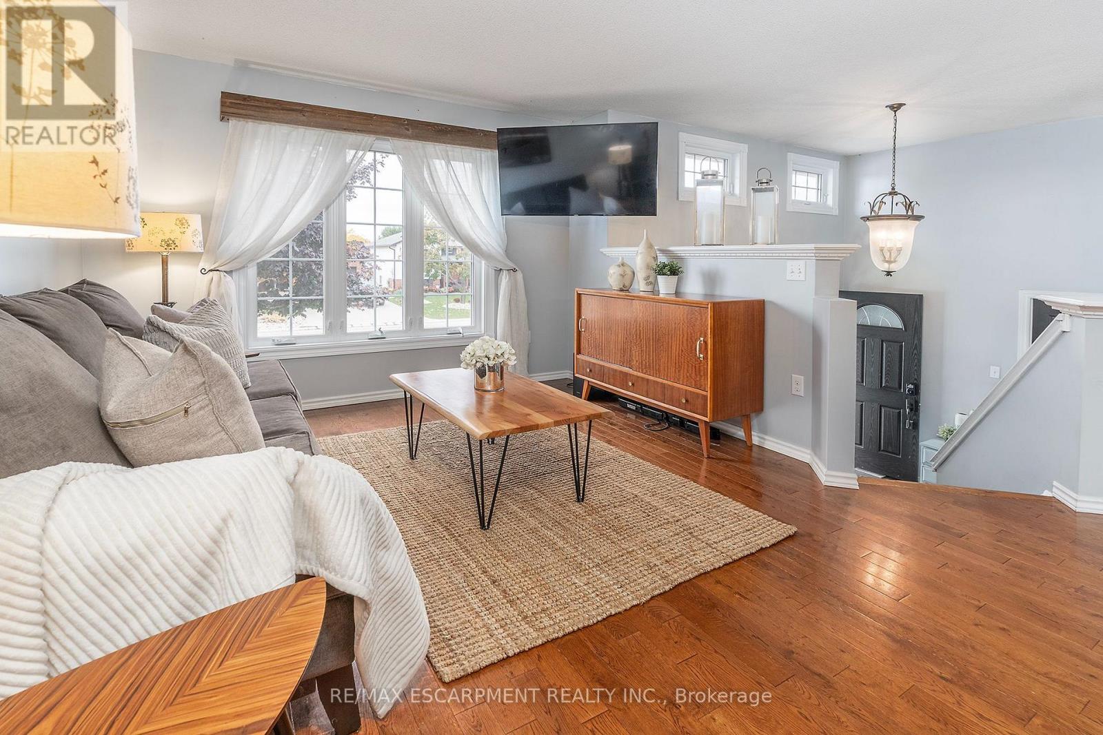 6 Stuart Street Property Photo 6