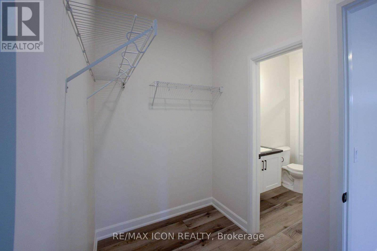 5 - 440 King Street E Property Photo 25