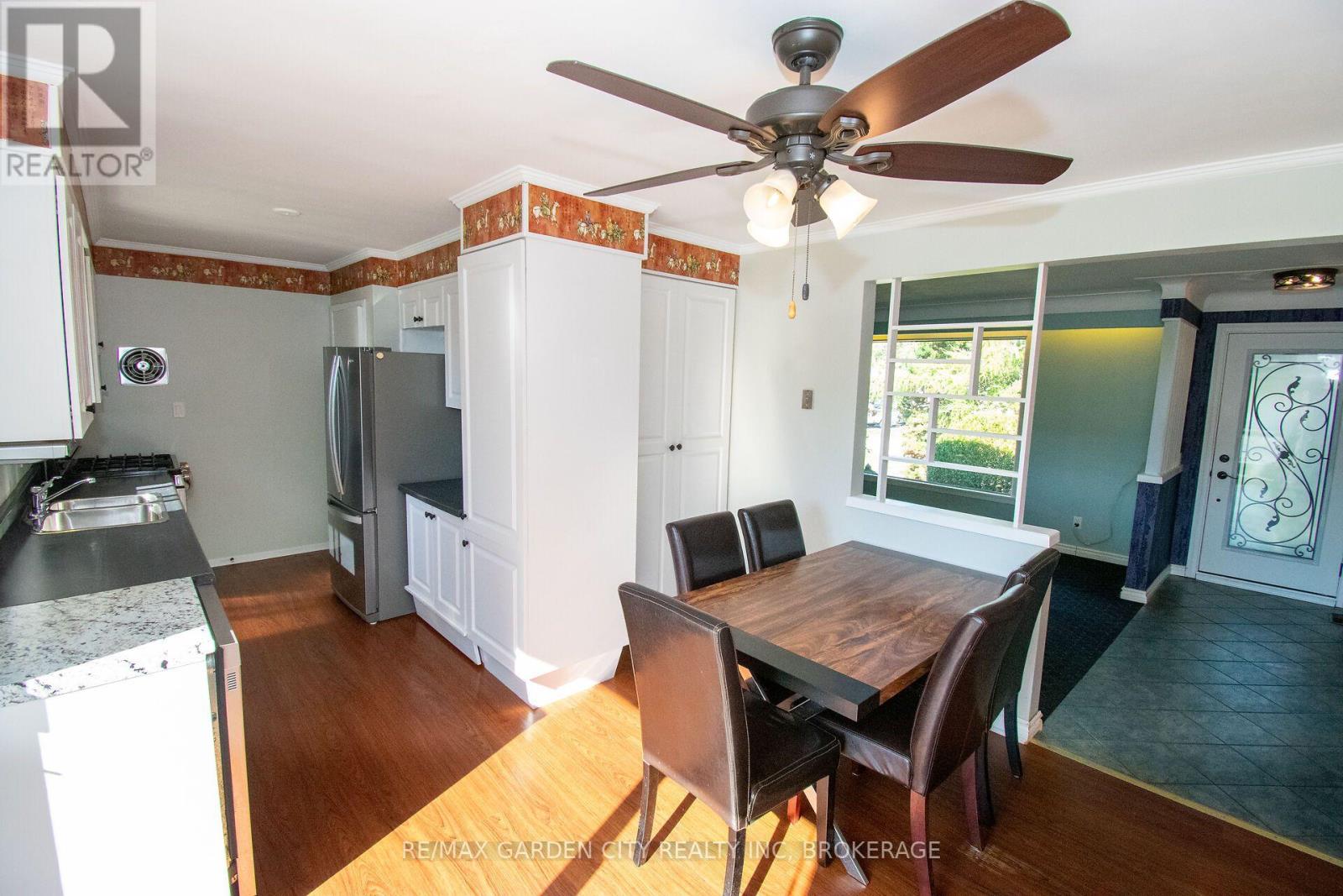 15 Karen Crescent Property Photo 9