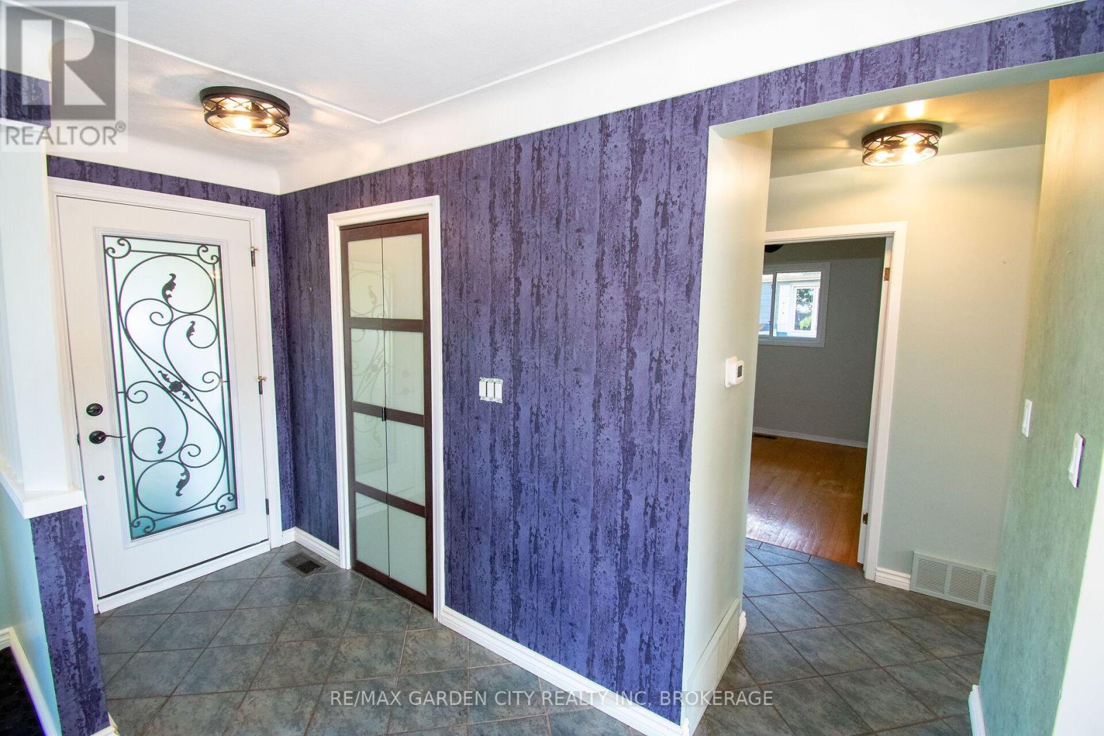 15 Karen Crescent Property Photo 15