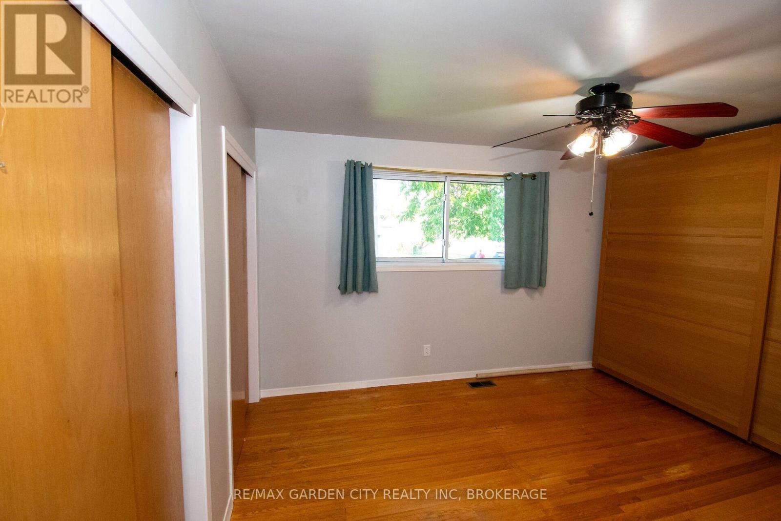 15 Karen Crescent Property Photo 16