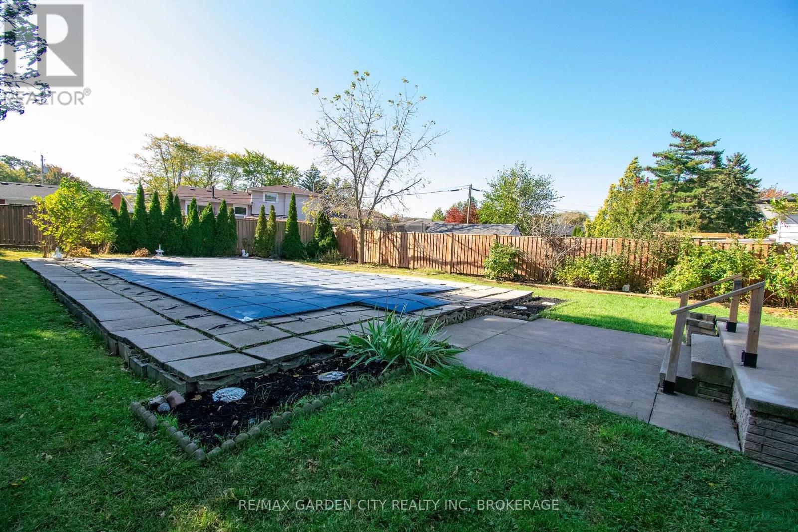 15 Karen Crescent Property Photo 46