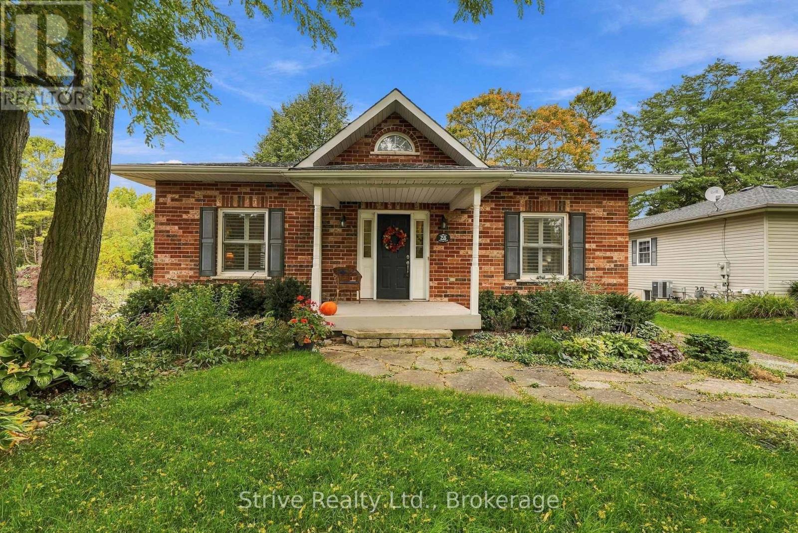 28 CLIFTON ROAD Property Photo 1