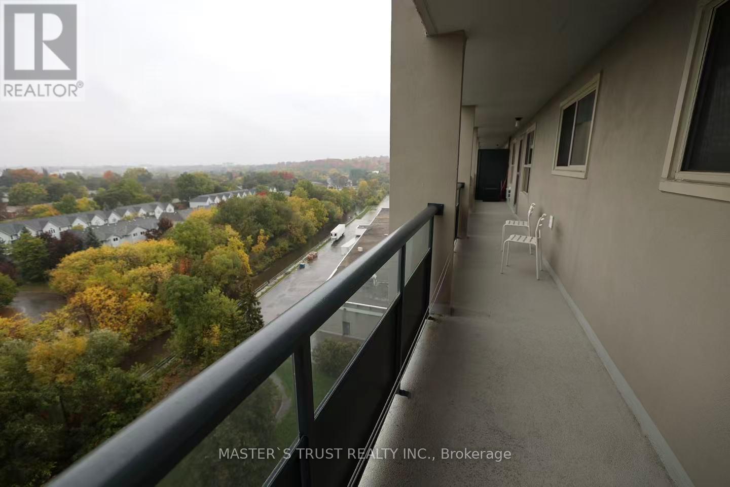 1108 - 58 Bridgeport Road E Property Photo 12