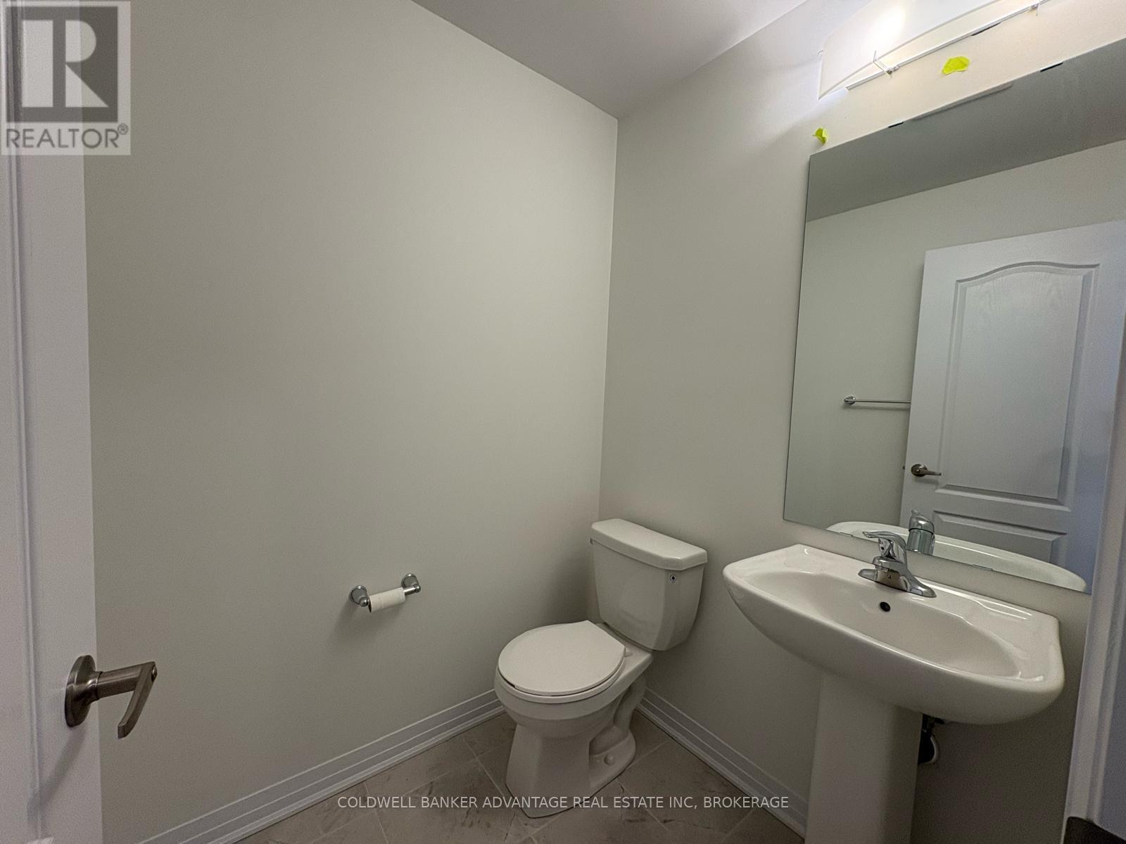216 Port Crescent Property Photo 11