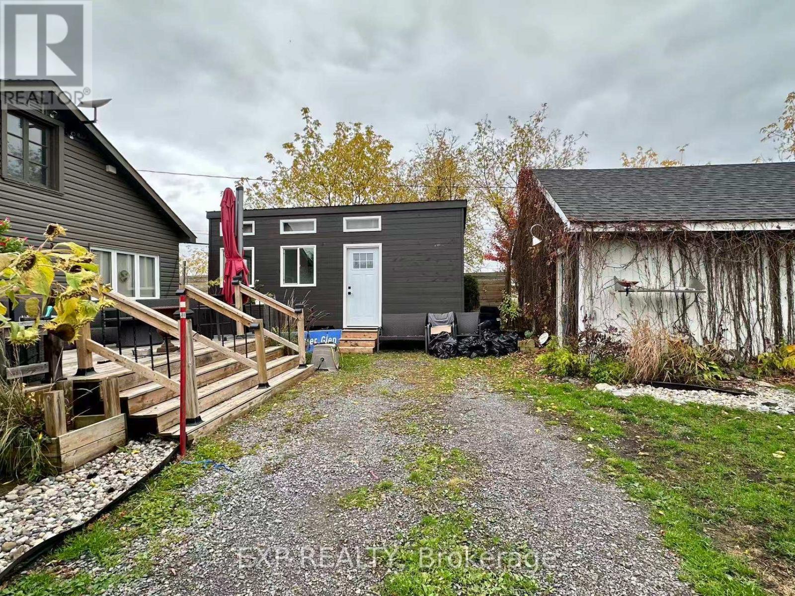 460 River Road Property Photo 7