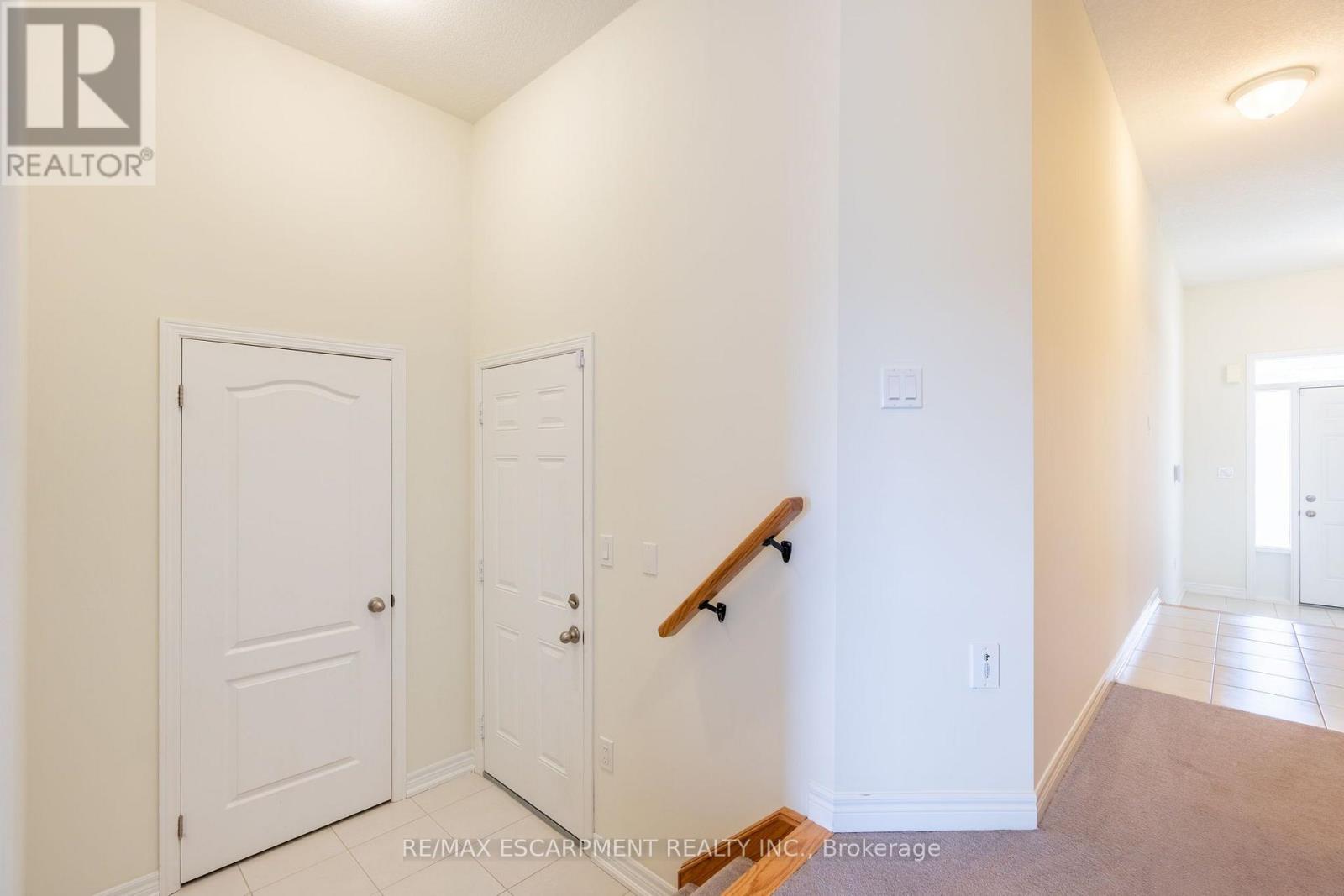 175 Lormont Boulevard Property Photo 12