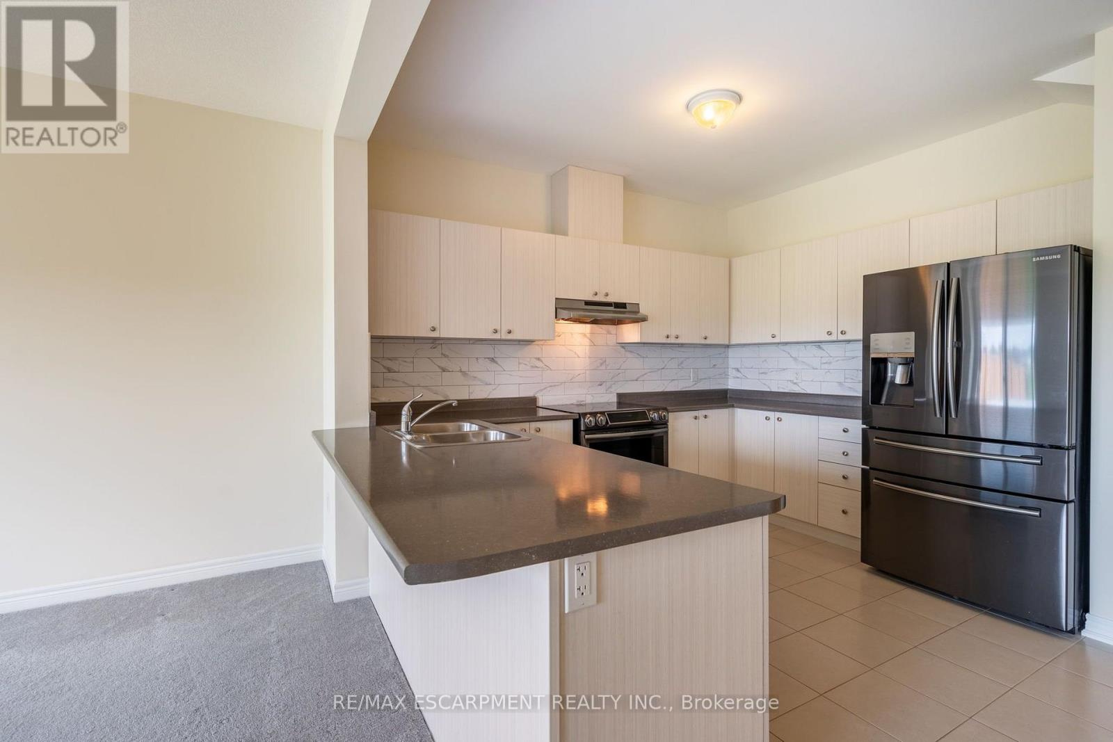 175 Lormont Boulevard Property Photo 16