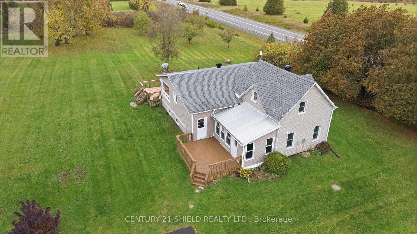 19634 Marcoux Road Property Photo 2