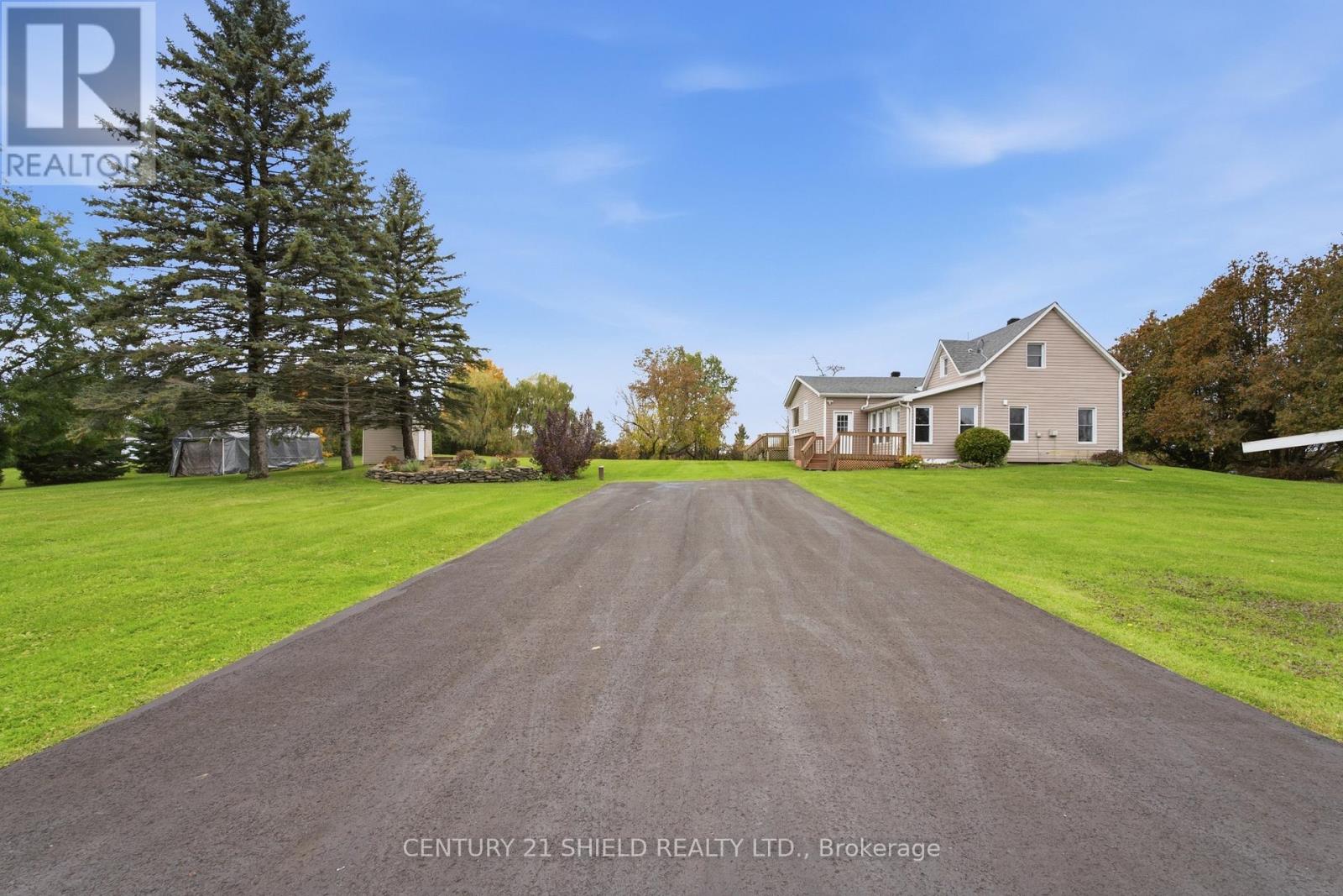 19634 Marcoux Road Property Photo 4