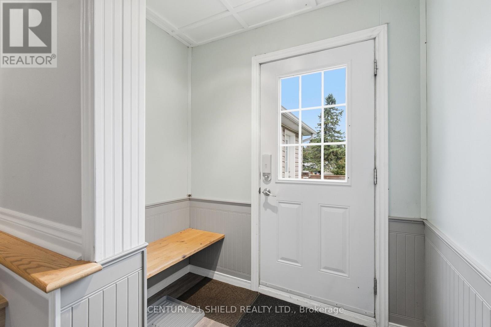 19634 Marcoux Road Property Photo 9