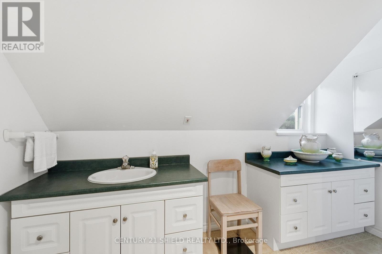 19634 Marcoux Road Property Photo 37
