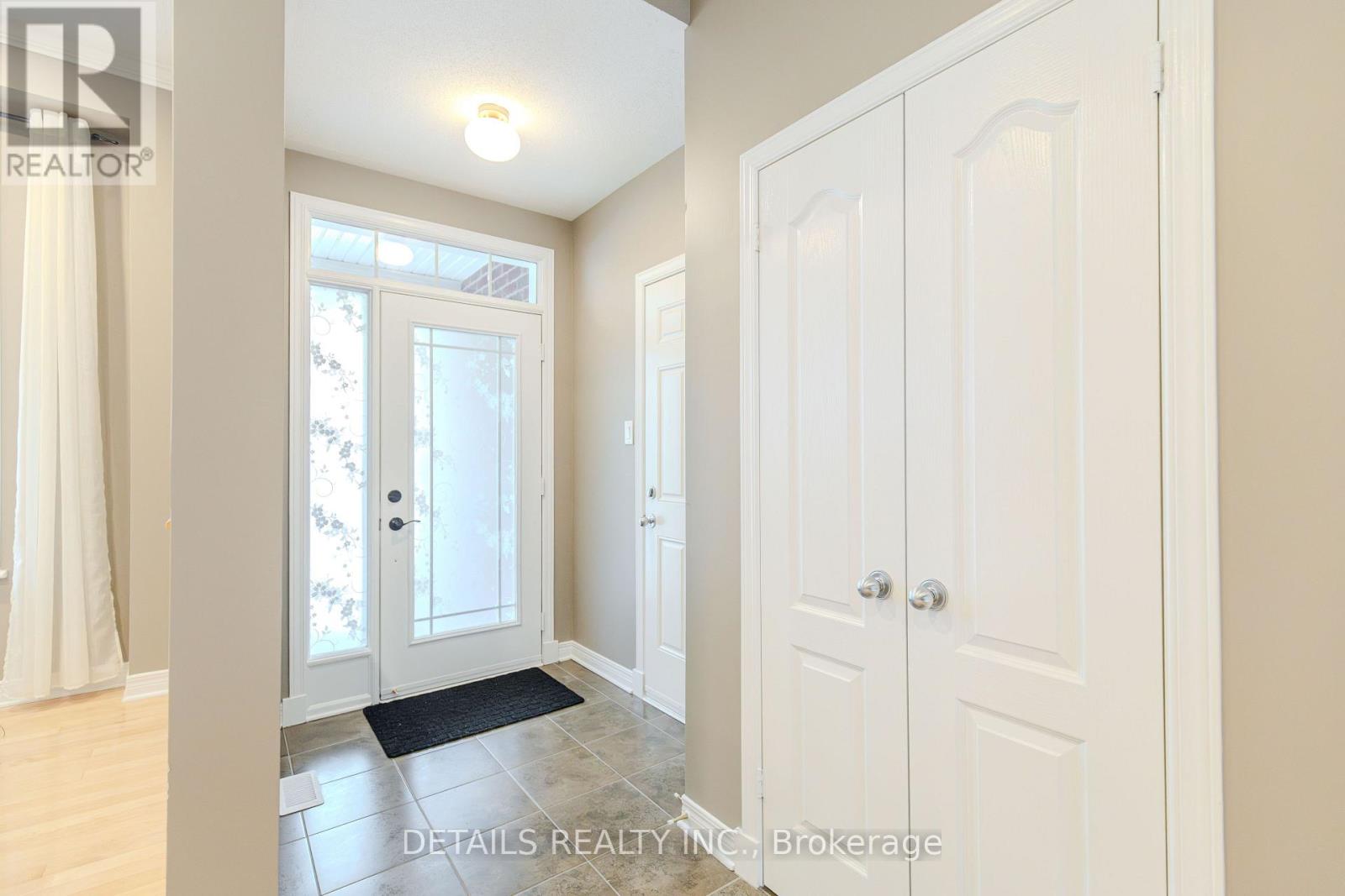 703 Kilmar Crescent Property Photo 4