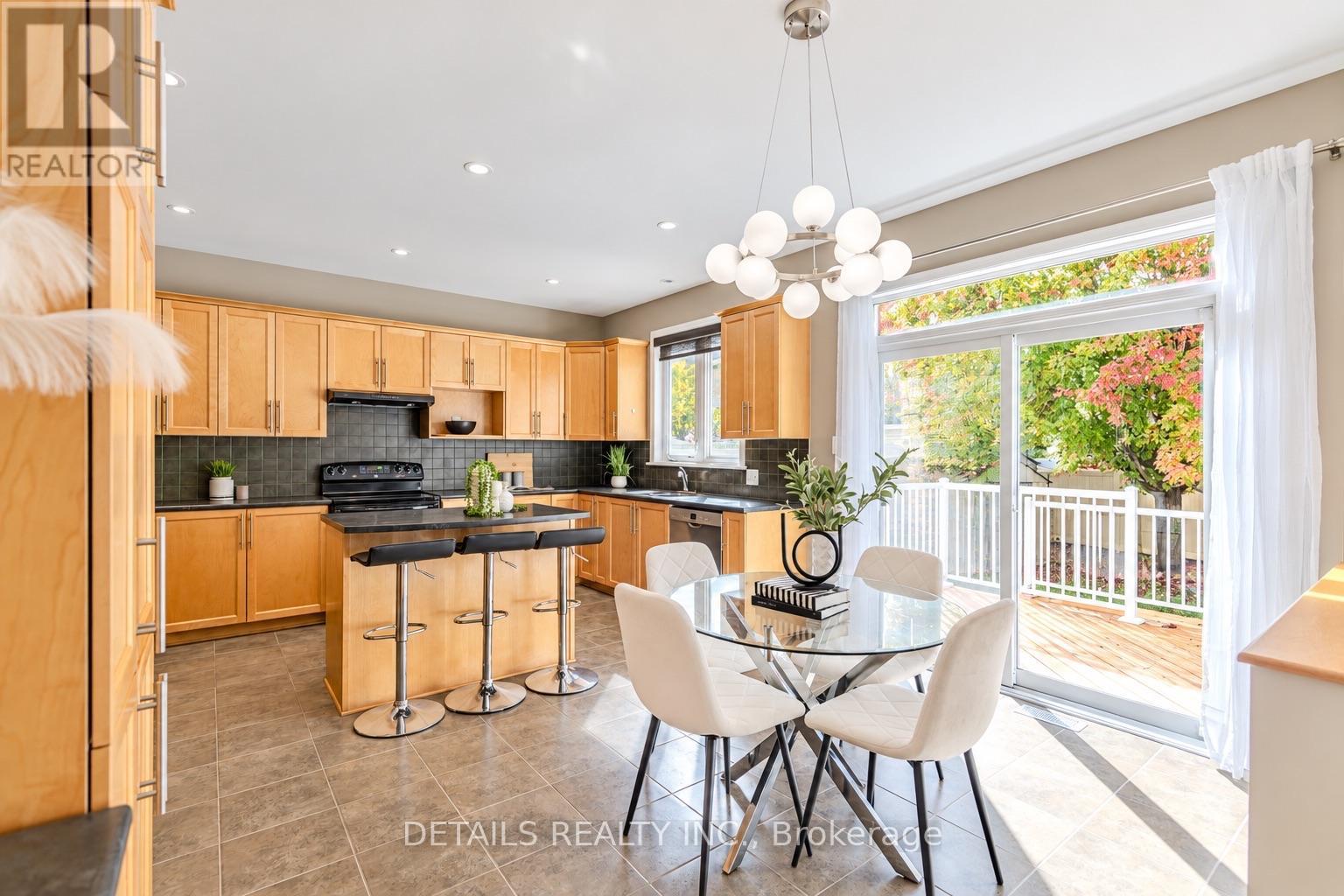 703 Kilmar Crescent Property Photo 17