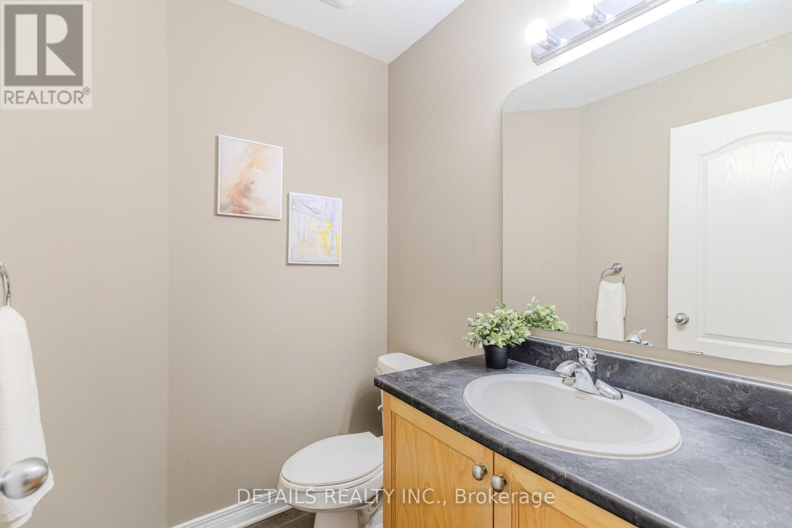 703 Kilmar Crescent Property Photo 22