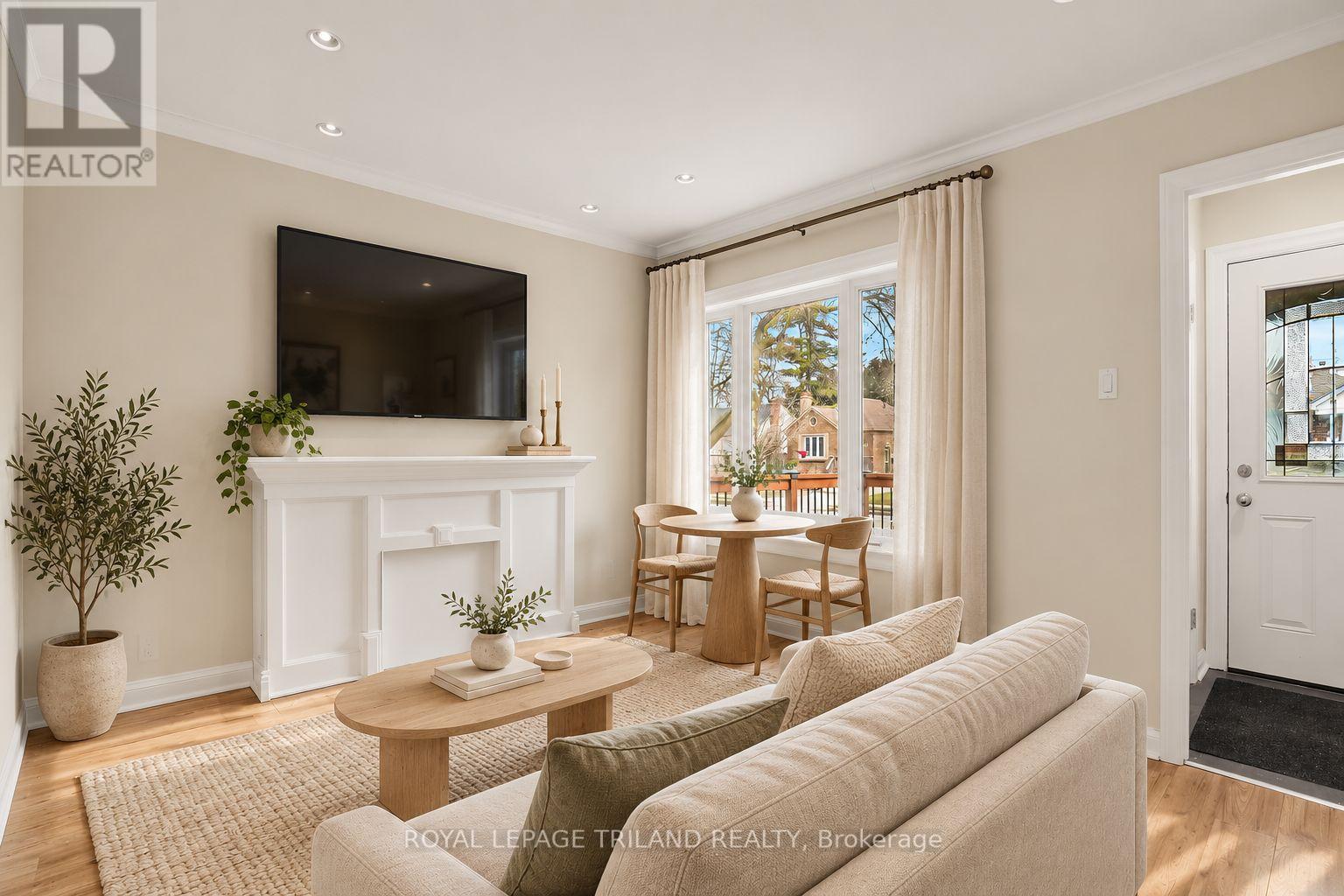 A - 1324 Brydges Street Property Photo 1