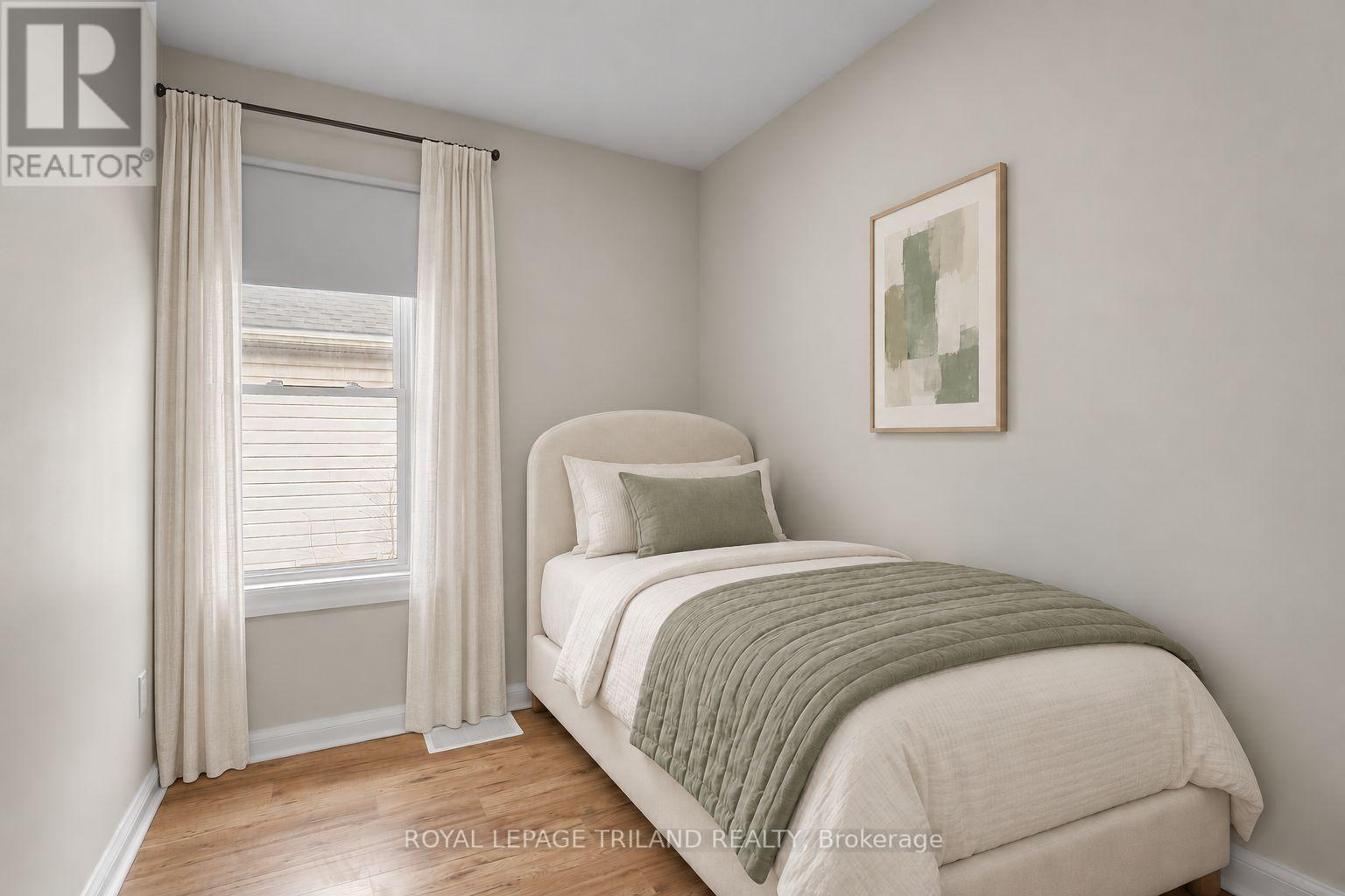 A - 1324 Brydges Street Property Photo 5