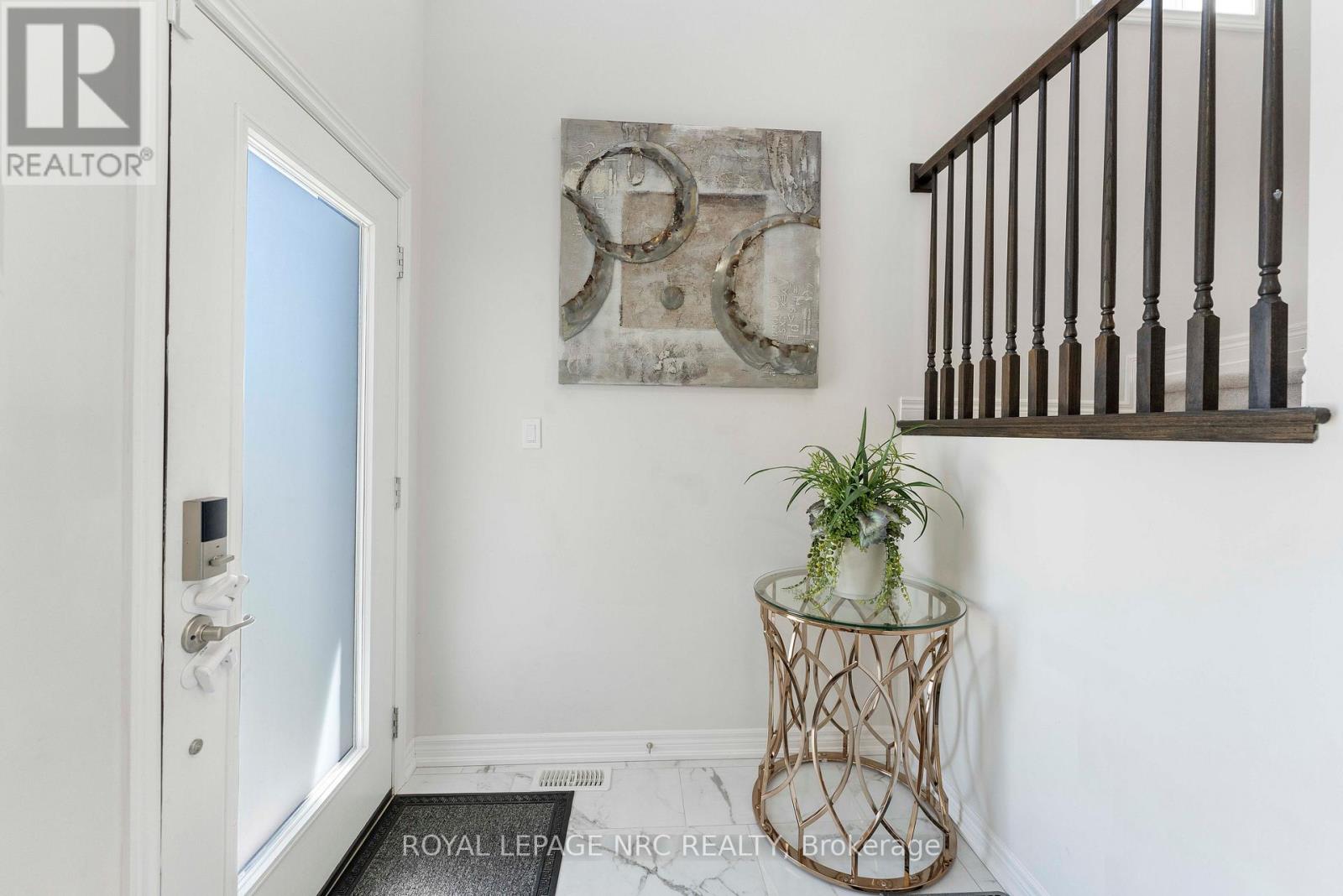 12 Swan Avenue Property Photo 5