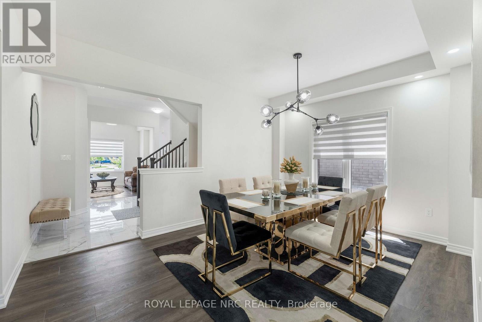 12 Swan Avenue Property Photo 10
