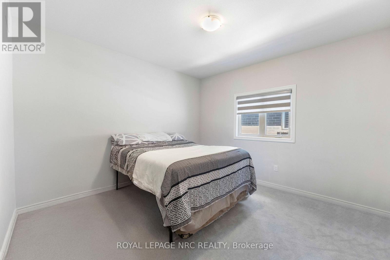 12 Swan Avenue Property Photo 29