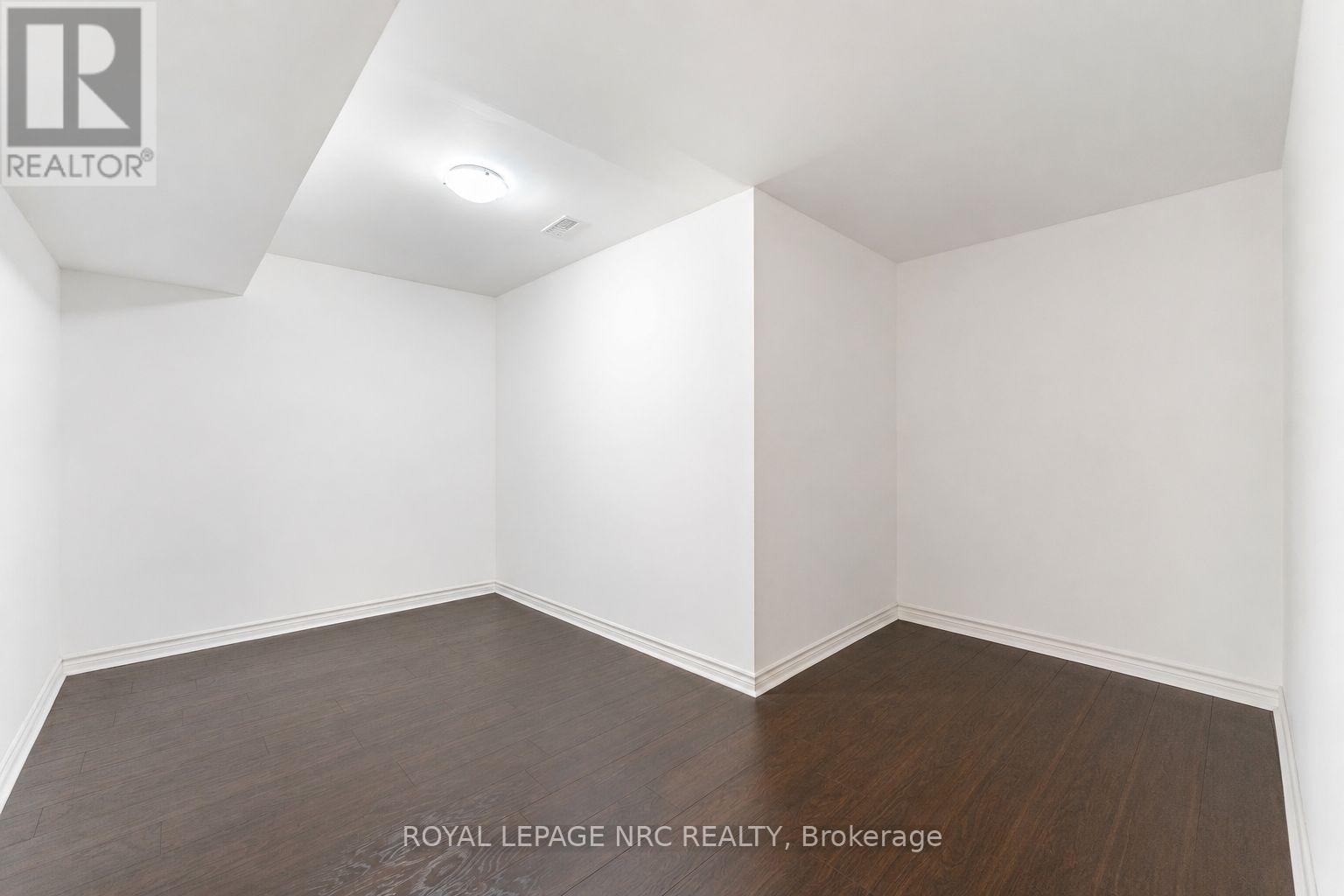 12 Swan Avenue Property Photo 40