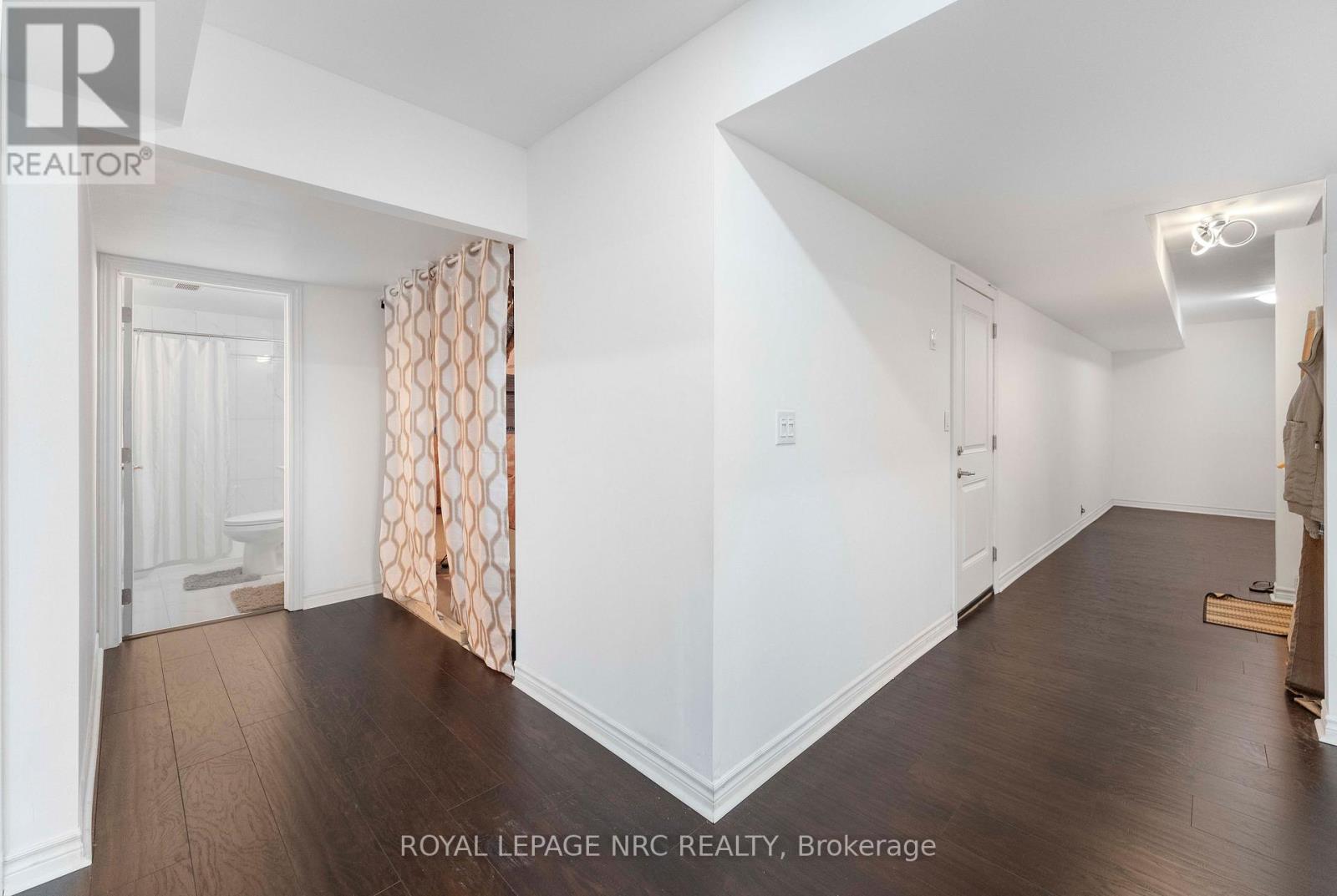 12 Swan Avenue Property Photo 42