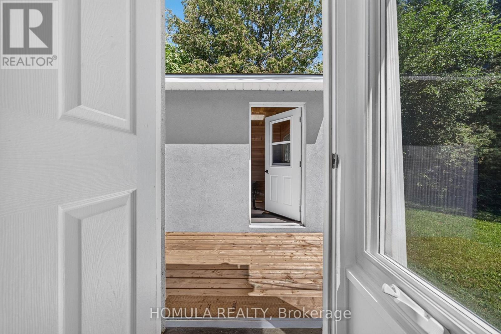 24 Riverside Drive Property Photo 10