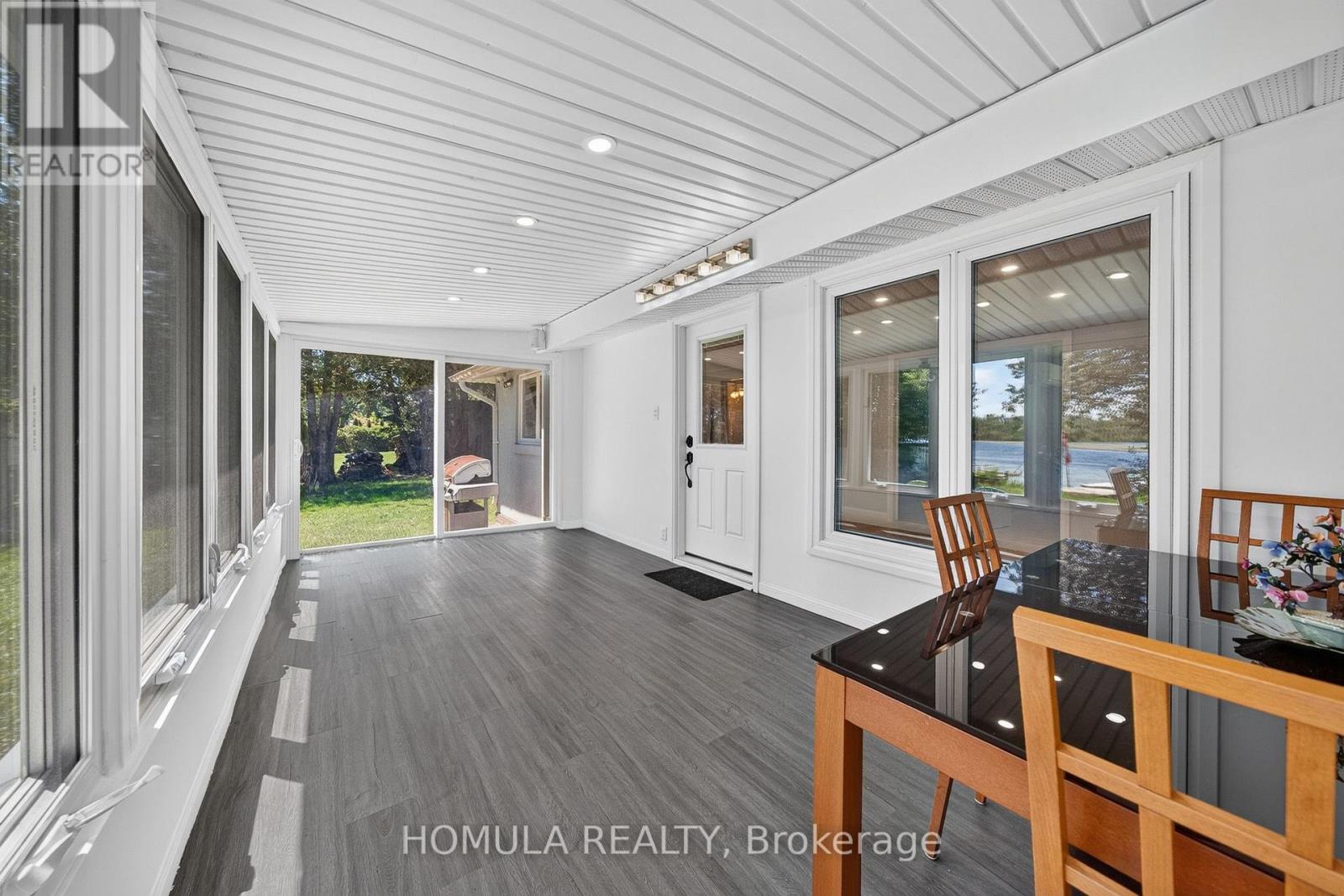 24 Riverside Drive Property Photo 12