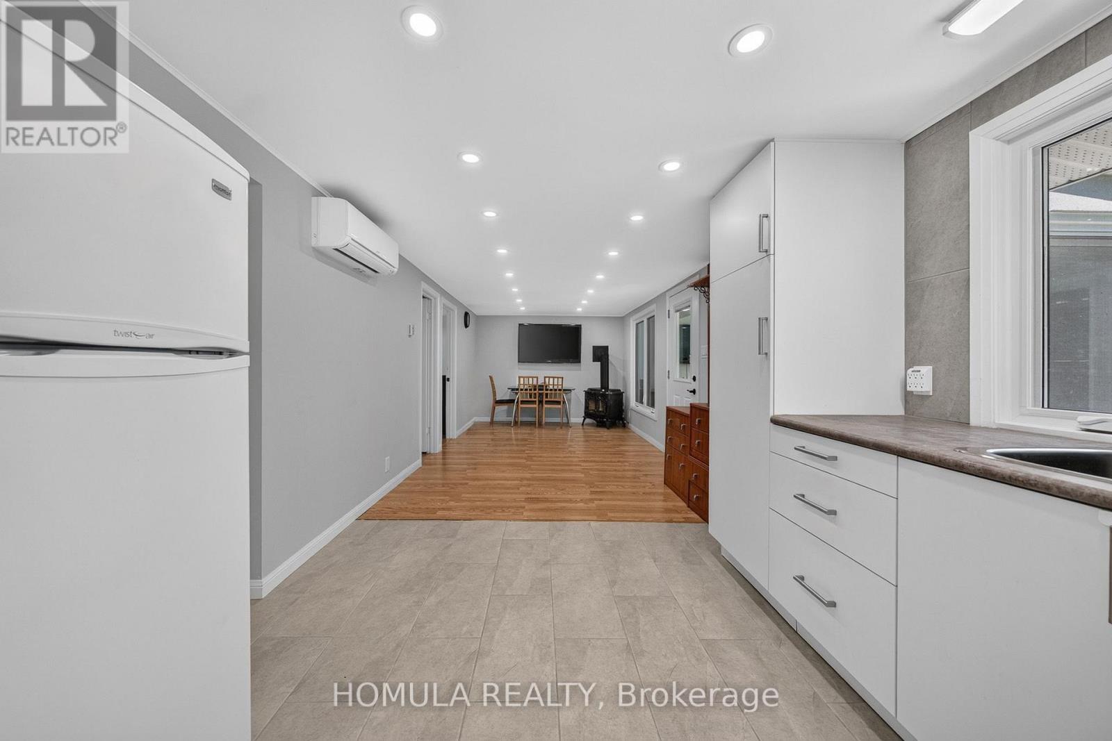 24 Riverside Drive Property Photo 14