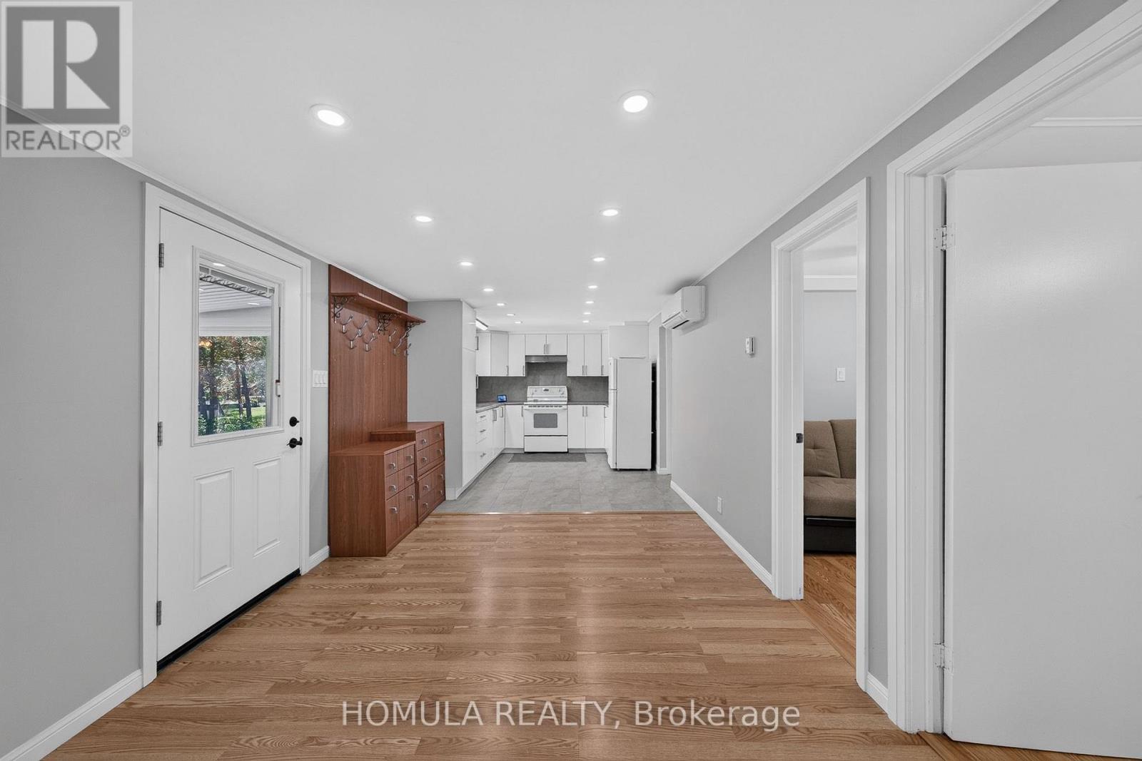 24 Riverside Drive Property Photo 21