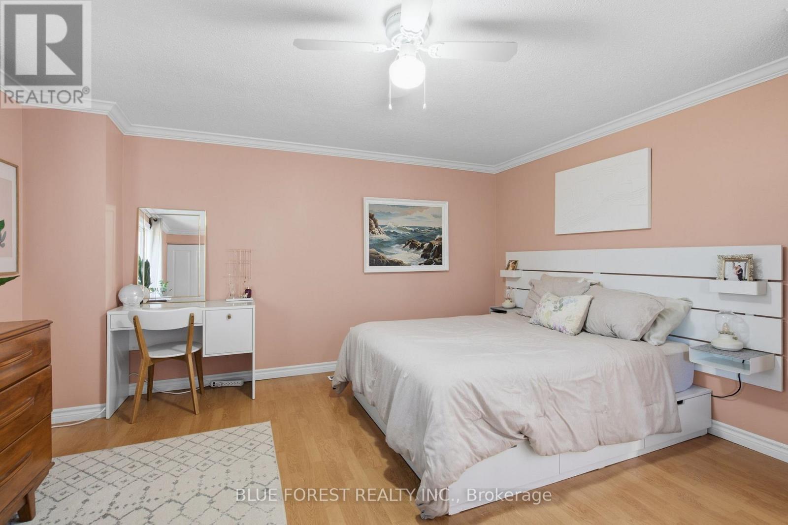 114 Hearthside Place Property Photo 21