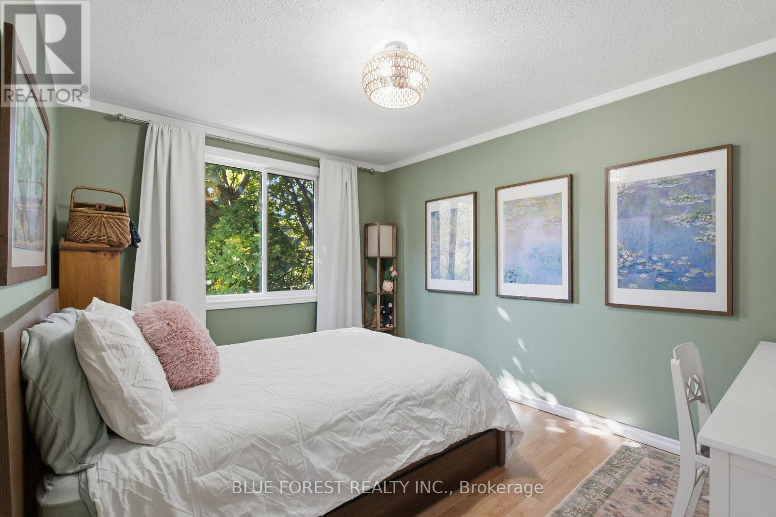 114 Hearthside Place Property Photo 23