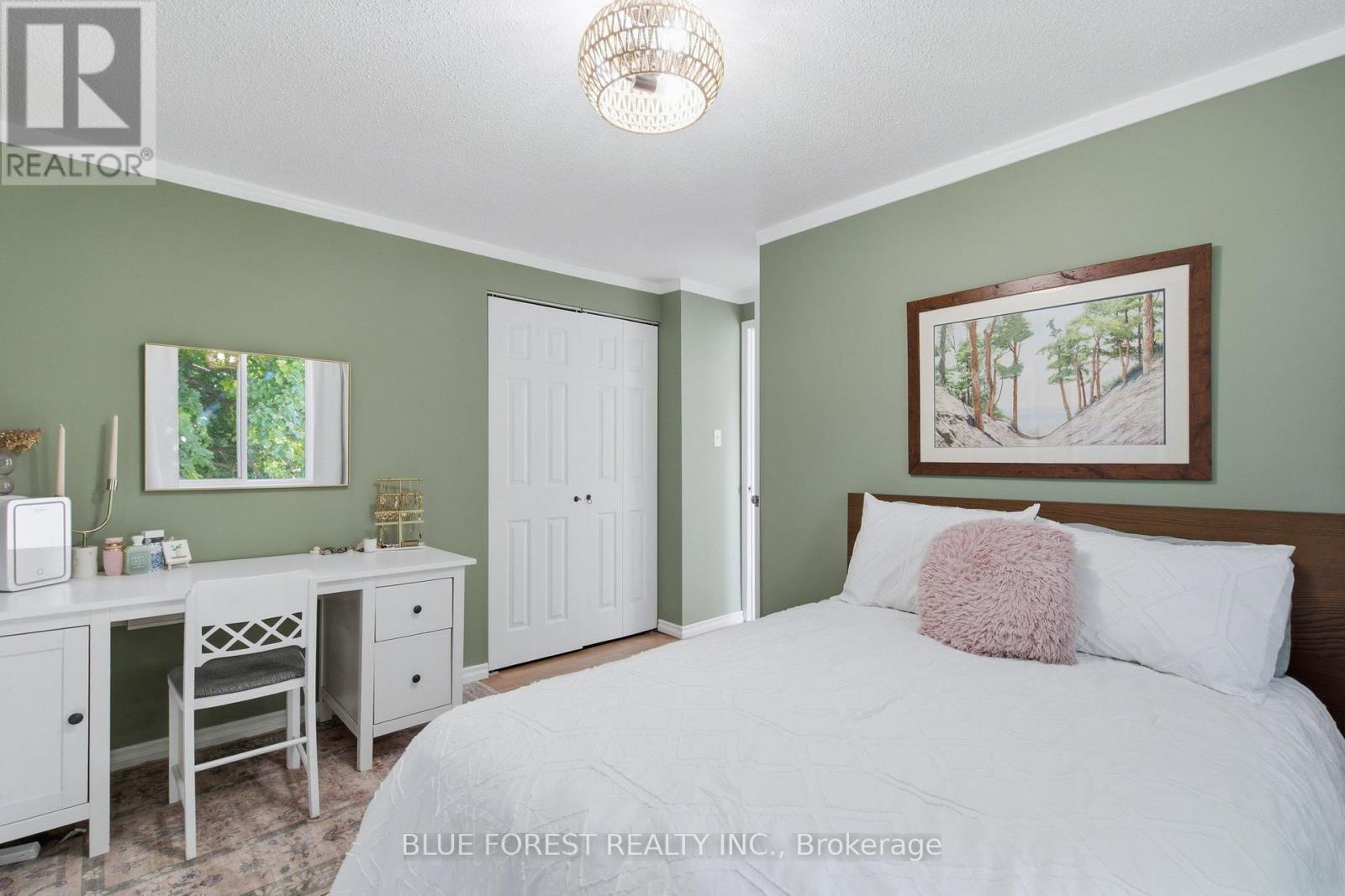 114 Hearthside Place Property Photo 24