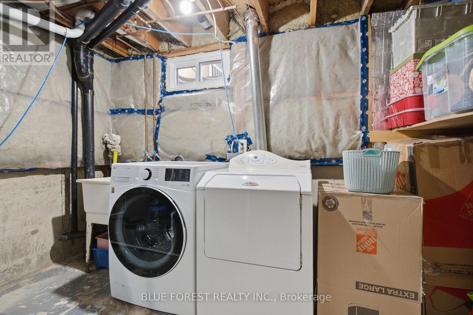 114 Hearthside Place Property Photo 29
