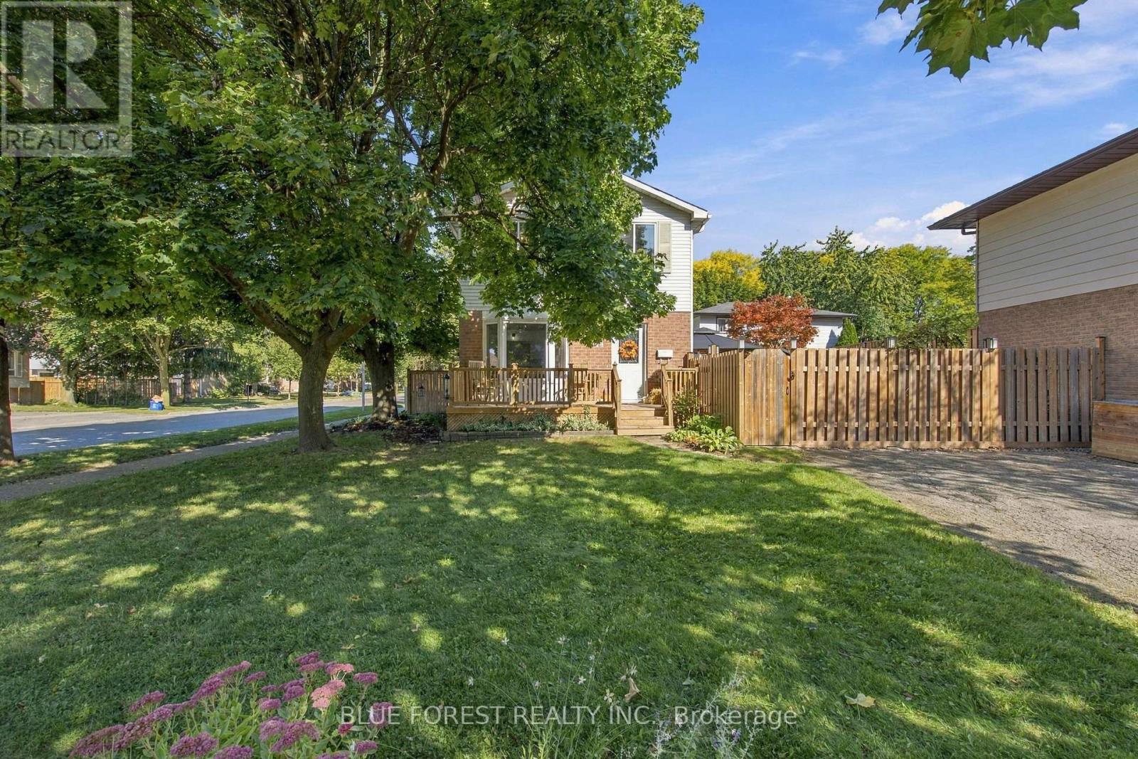 114 Hearthside Place Property Photo 36