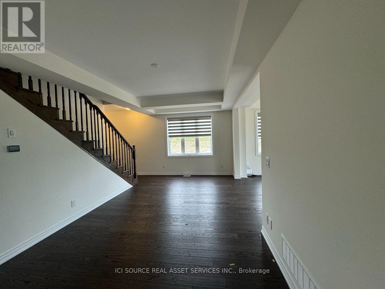 10 Guernsey Drive Property Photo 6