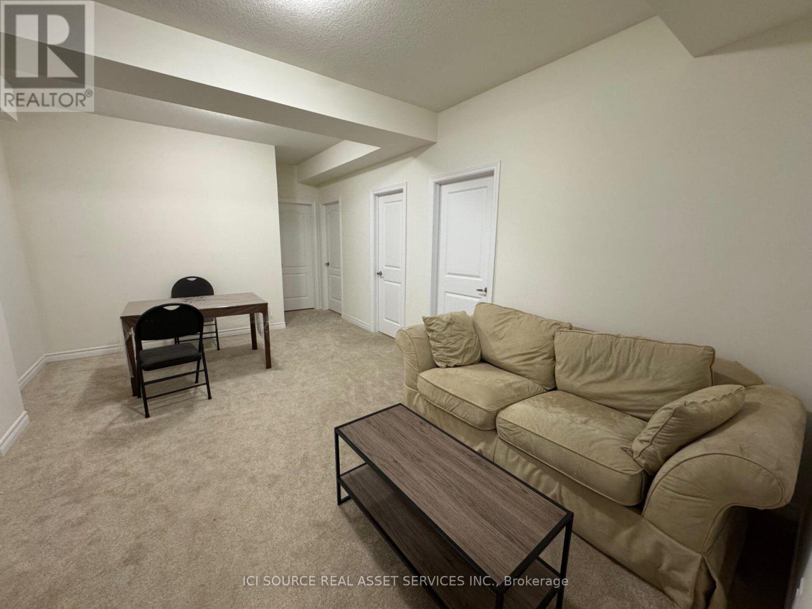 10 Guernsey Drive Property Photo 35
