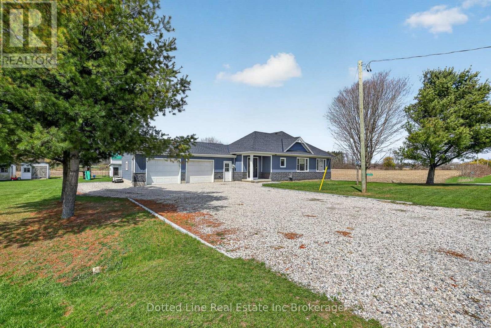 573 Norfolk County Rd 28 Road W Property Photo 3