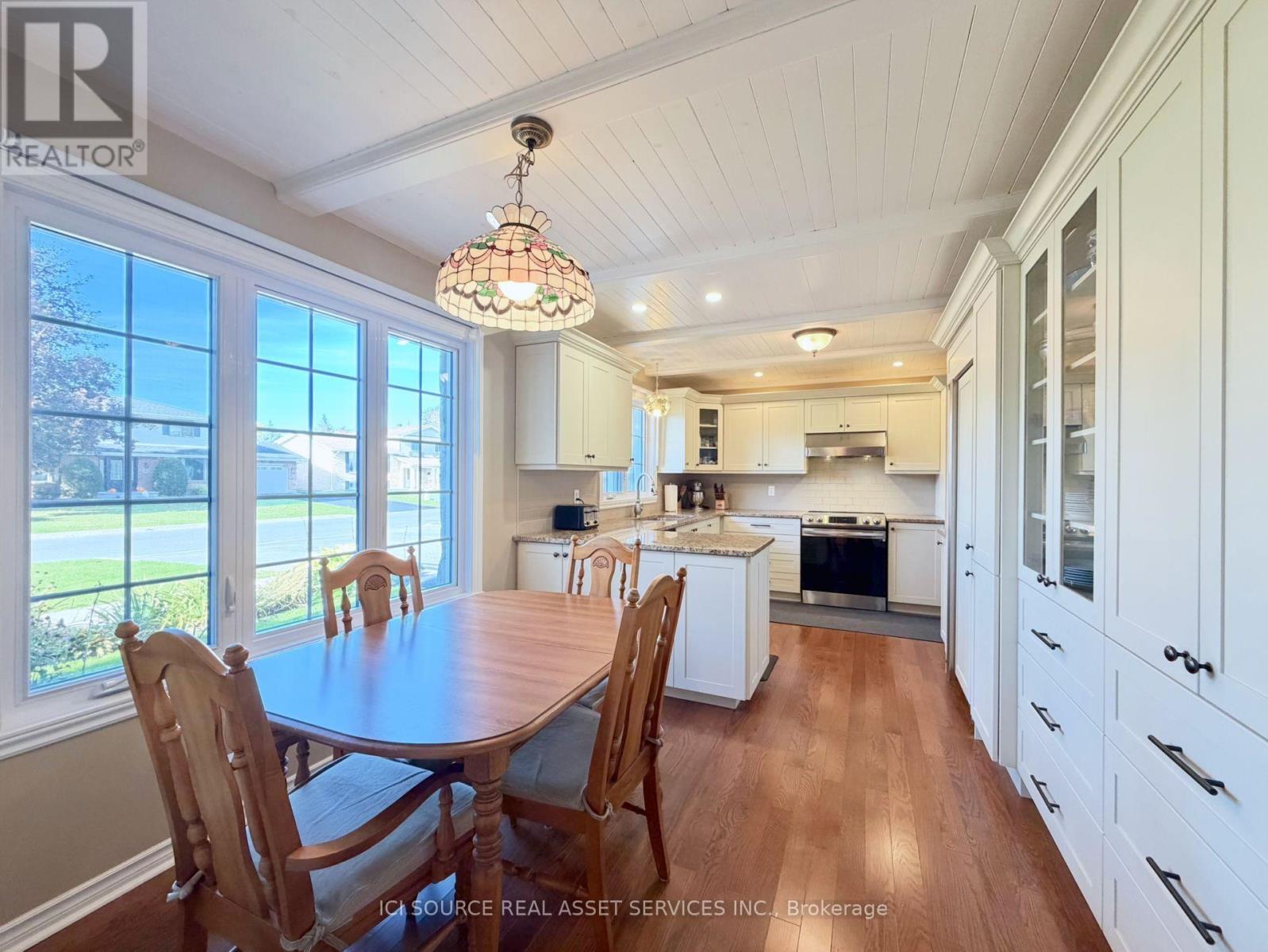 1920 Belvedere Crescent Property Photo 9