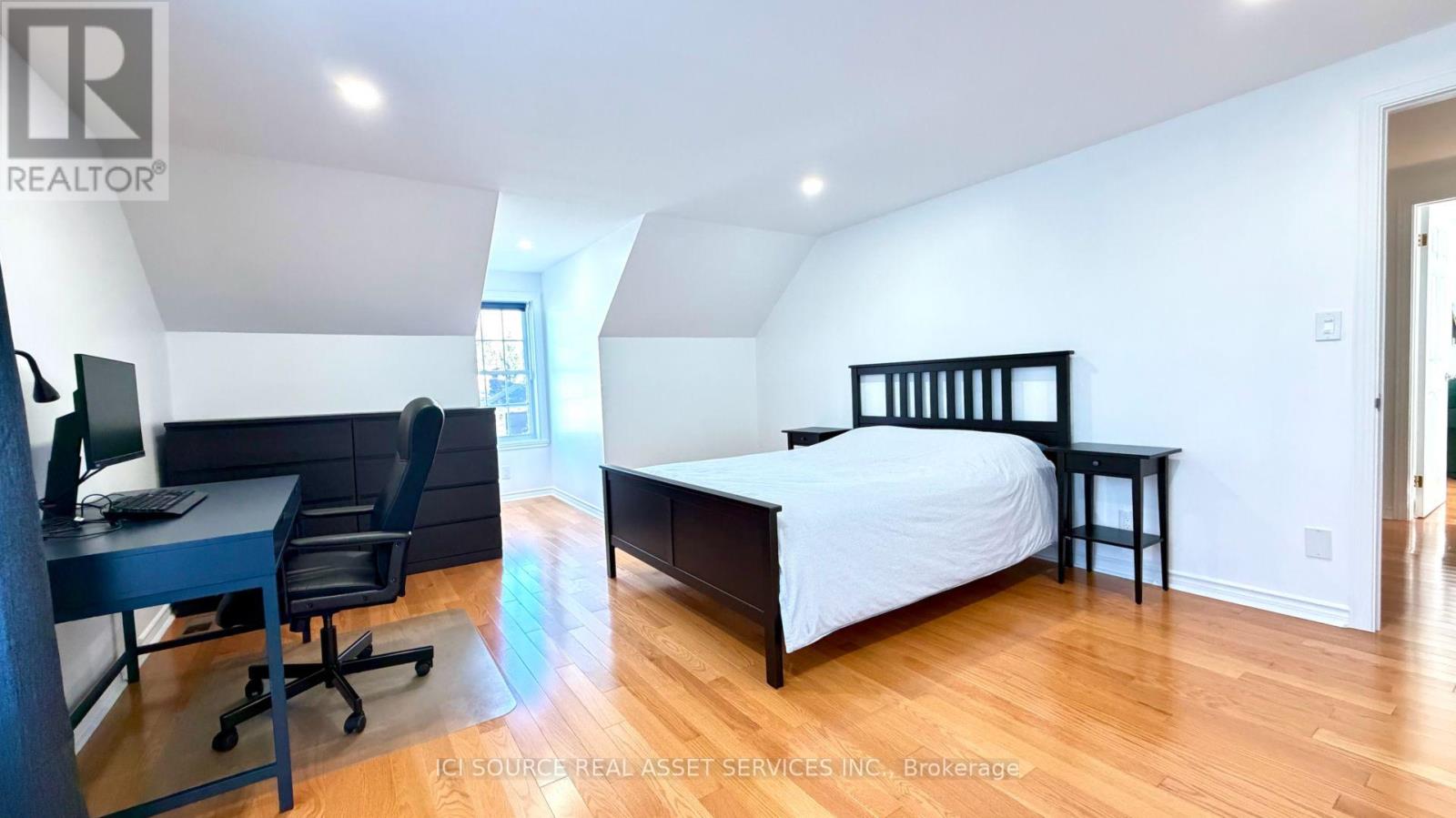 1920 Belvedere Crescent Property Photo 19