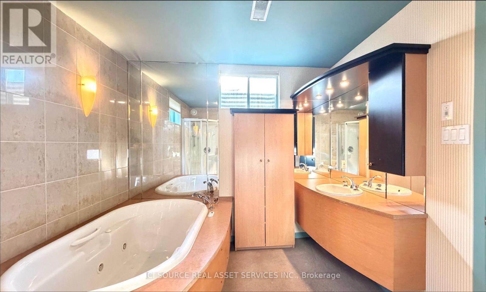 1920 Belvedere Crescent Property Photo 27