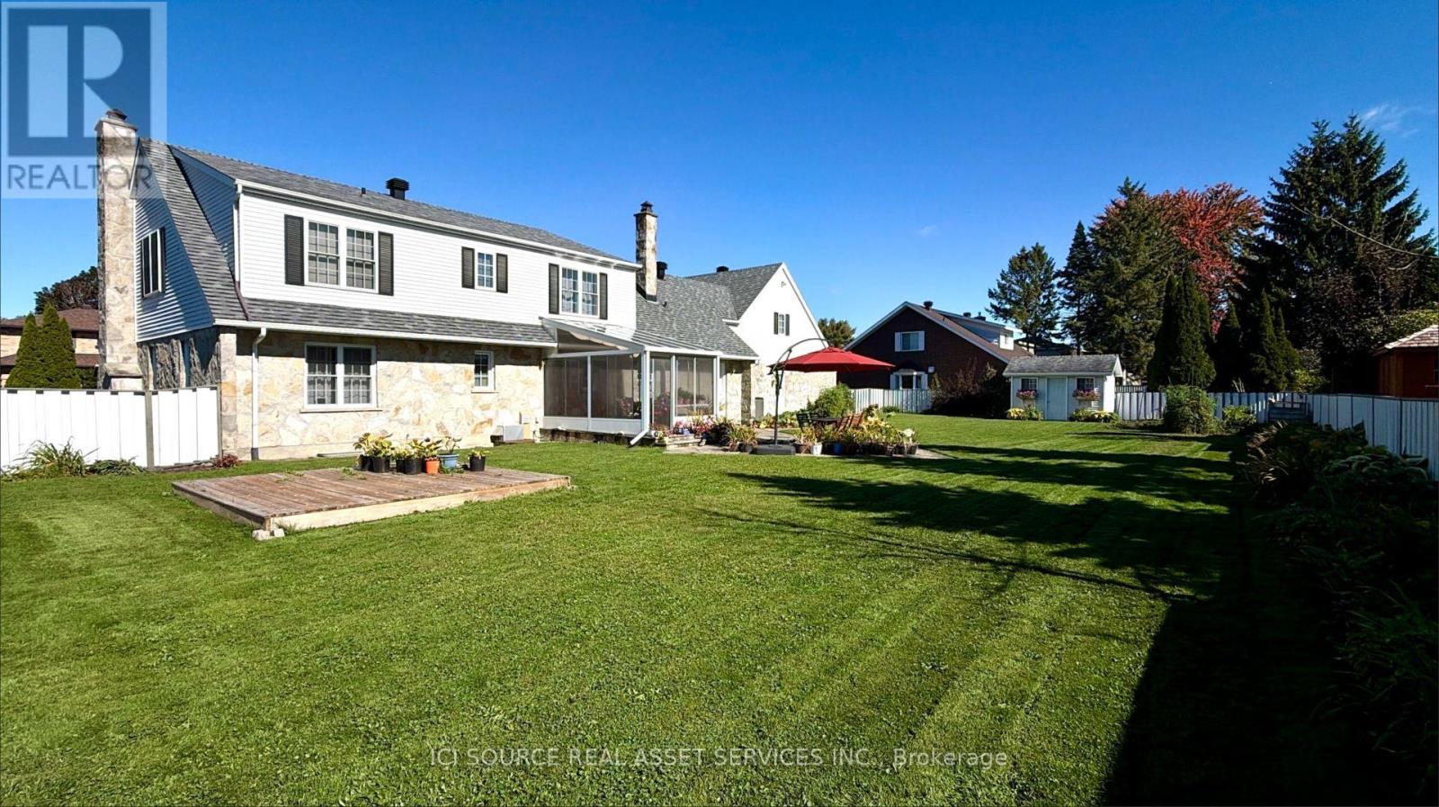 1920 Belvedere Crescent Property Photo 32