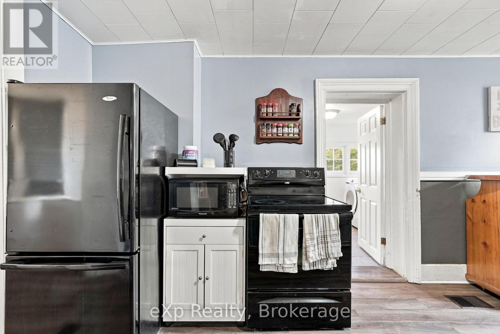 173 Birmingham Street E Property Photo 21