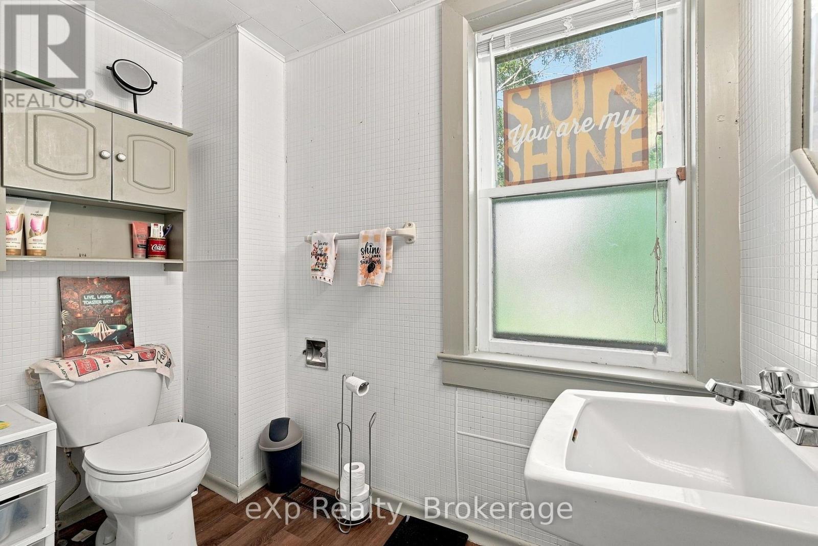 173 Birmingham Street E Property Photo 37