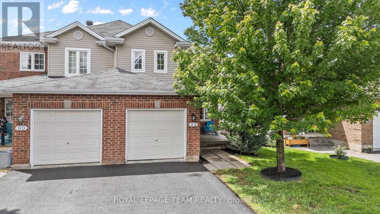 92 Wolff Crescent Property Photo 1